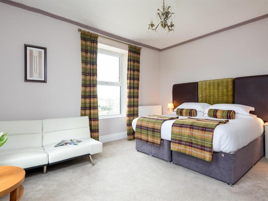 Parkside Hotel Cleator Moor Exterior foto